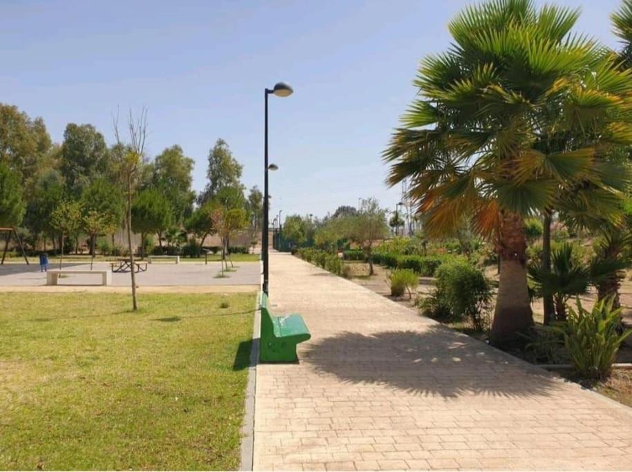 Alojamiento Con Piscina Y Parking En Sevilla La Algaba Luaran gambar